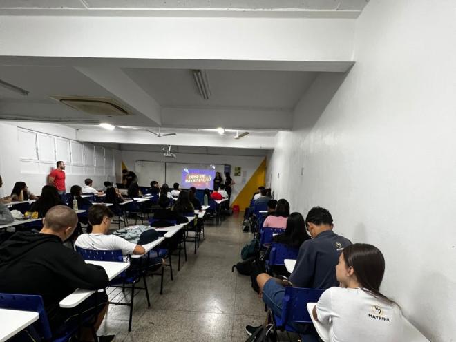 O projeto vem sendo realizado em colégios da região, redes sociais e faculdade Afya