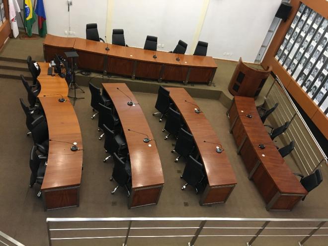 O plenário da CMI será usado pelo poder judiciário até o fim do ano, período em que vai durar as obras de reforma