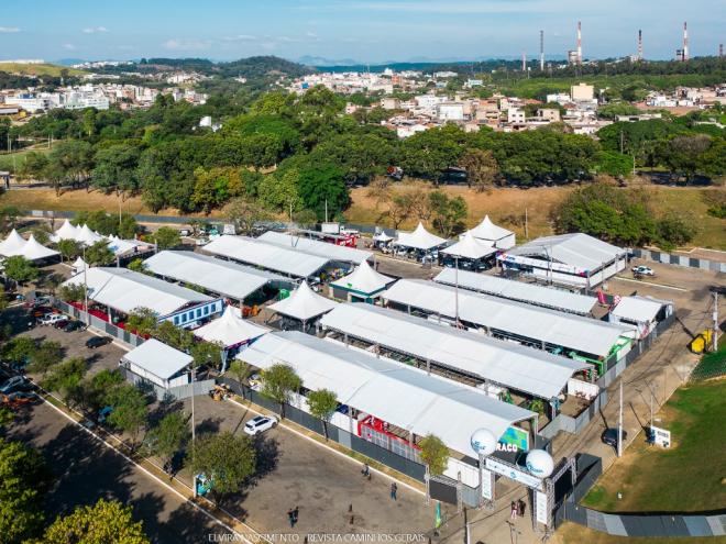 O evento ocorre no estacionamento do Ipatingão