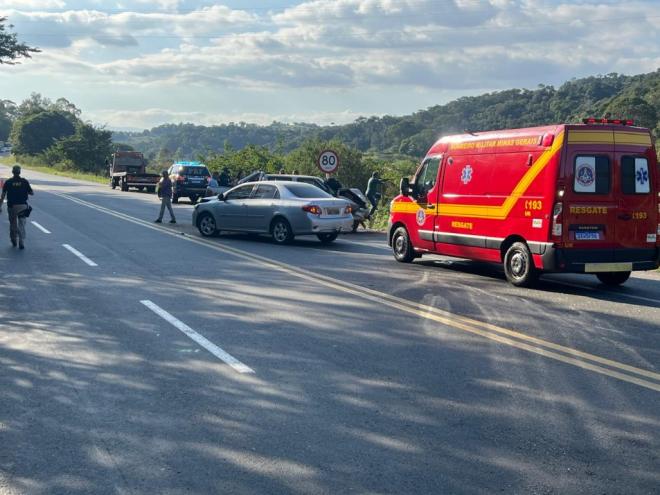 O acidente aconteceu neste trecho da BR-381 em São Gonçalo do Rio Abaixo 