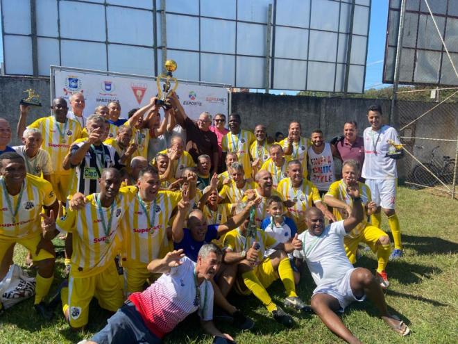 Ao final, a merecida festa dos campeões do Ipaminas/Iguaçu, desta feita de forma invicta
