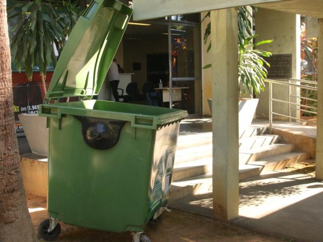 O ponto de coleta está localizado nos arredores da prefeitura