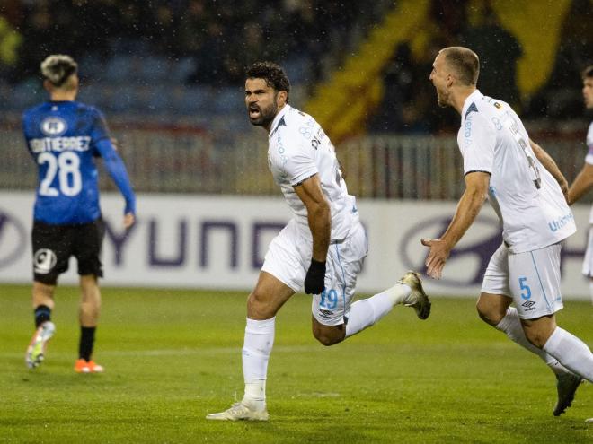 Centroavante Diego Costa fez o gol que garantiu a classificação do time gaúcho