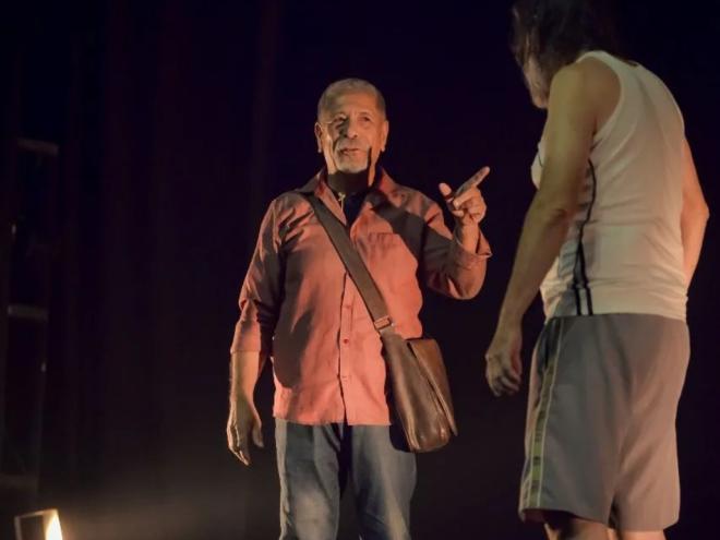 Os atores Cemario Campos e Roberto Iokel dão vida aos personagens Paco e Tonho