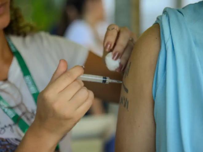 Defesa de indivíduo imunizado ajuda a proteger outras pessoas