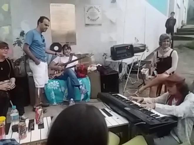 Ponto onde nasceu o movimento musical recebe muitos turistas e estudantes de várias partes do país e do exterior