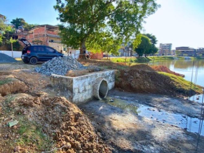 O trecho em obras receberá praças de esporte e lazer