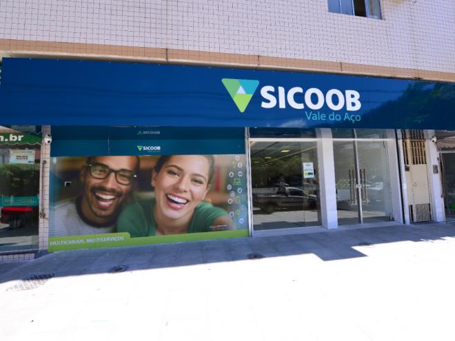 Entre os entrevistados com contas em várias instituições, 71,4% escolheriam o Sicoob como sua única opção 