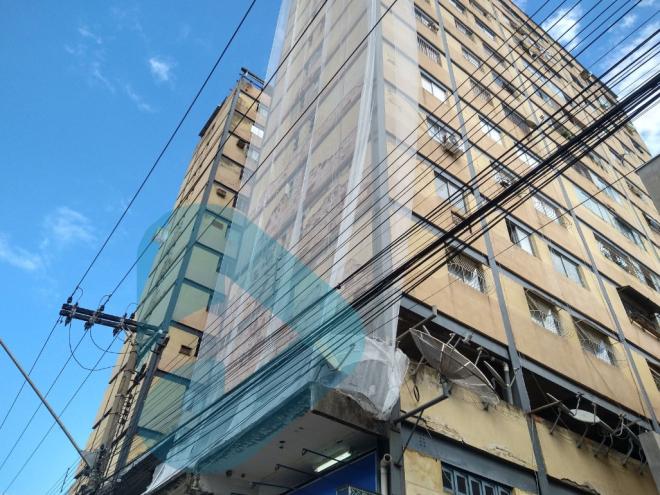 Prédio localizado no bairro Veneza em Ipatinga passa por reformas há cerca de três anos