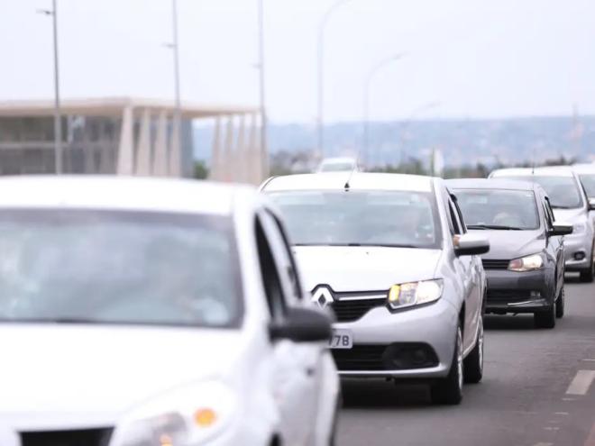  Uma empresa de locação de veículos terá que indenizar um motorista em R$ 20 mil