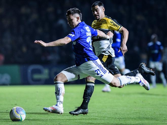Cruzeiro perdeu para a equipe catarinense por 1 a 0