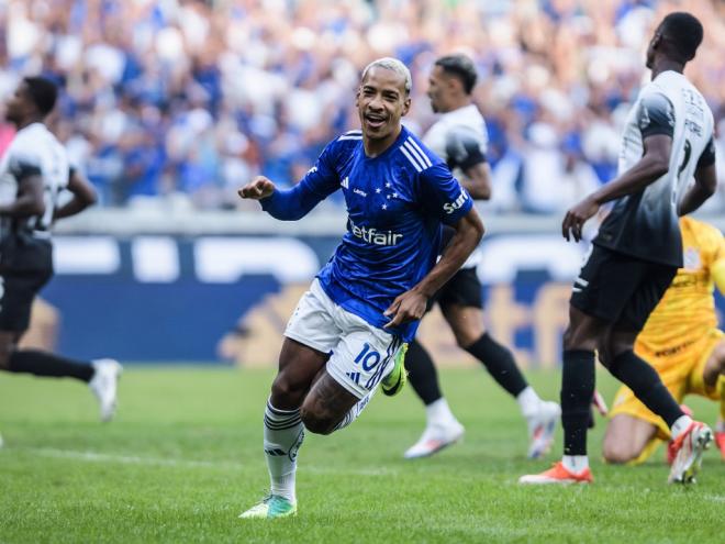 A Raposa abriu o placar com gol de Matheus Pereira