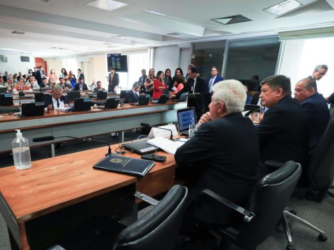 Relator diz que não há pressa e que conversas vão continuar