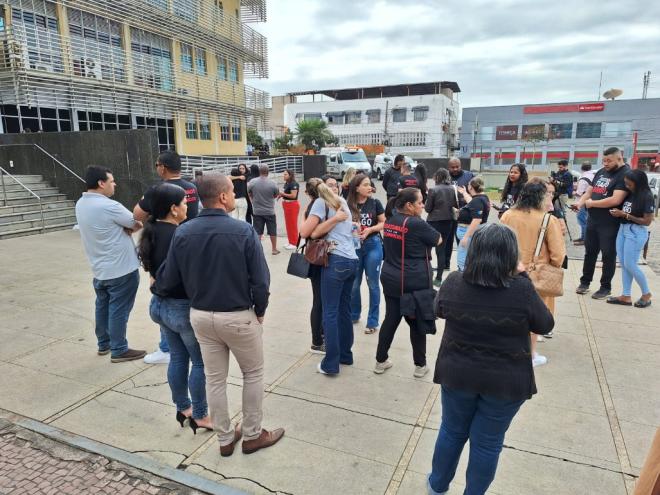 Manifestação pacífica foi promovida por familiares e amigos de Tiago Brito, com pedido de justiça