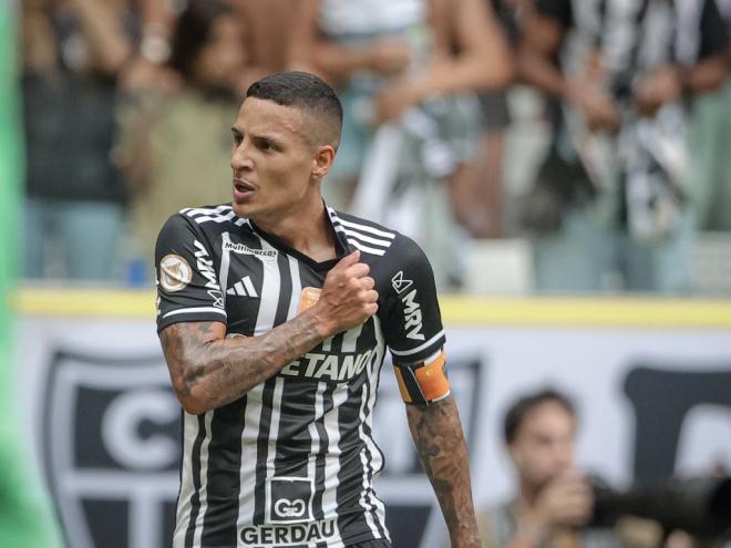 Lateral-esquerdo Guilherme Arana está de volta após defender o Brasil na Copa América