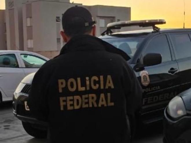 Após receber comunicação da Interpol espanhola, a Polícia Federal identificou usuário que compartilhava arquivos de abuso sexual infantojuvenil por meio de um aplicativo disponibilizado na internet 