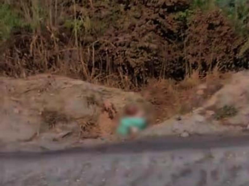 Corpo foi encontrado caído à margem de estrada rural, no fim da madrugada deste domingo e foi levado para o PML sem identificação 