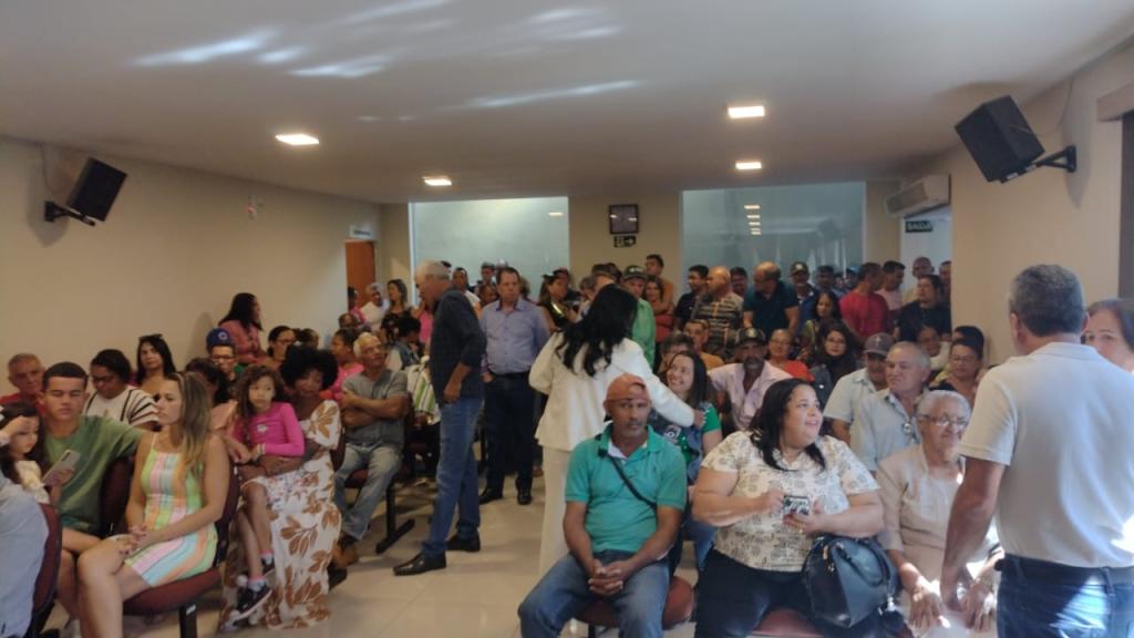 Dezenas de eleitores e apoiadores da candidatura Elcinho/Zelo, participaram da convenção 