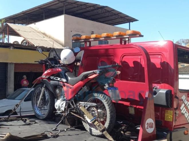 A motocicleta tomada de assalto em Iapu foi recuperada no bairro Caravelas, em Ipatinga