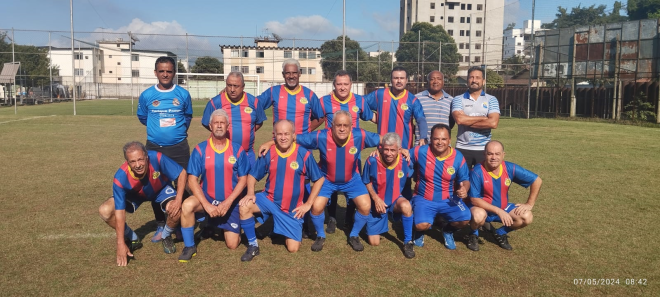 O Barcelona, líder na Série B, conta com conhecidos craques do futebol amador do Vale do Aço, em seu elenco