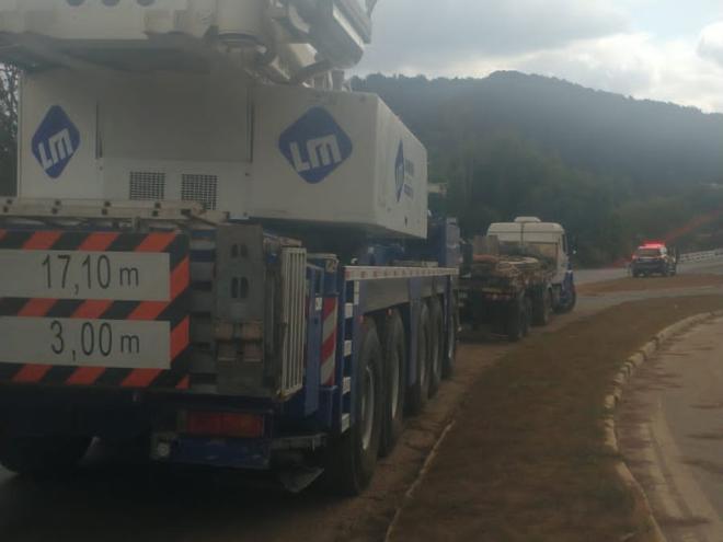 Guindaste fez o deslocamento de Belo Horizonte para Nova Era na manhã desta quarta-feira 