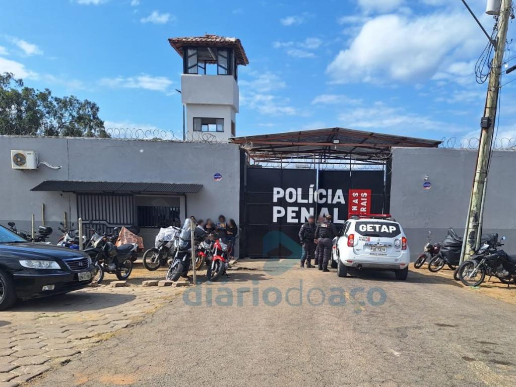  As obras de reforma e ampliação contaram com um investimento de R$ 1,5 milhão, proveniente de verbas pecuniárias do Poder Judiciário da Comarca de Ipatinga