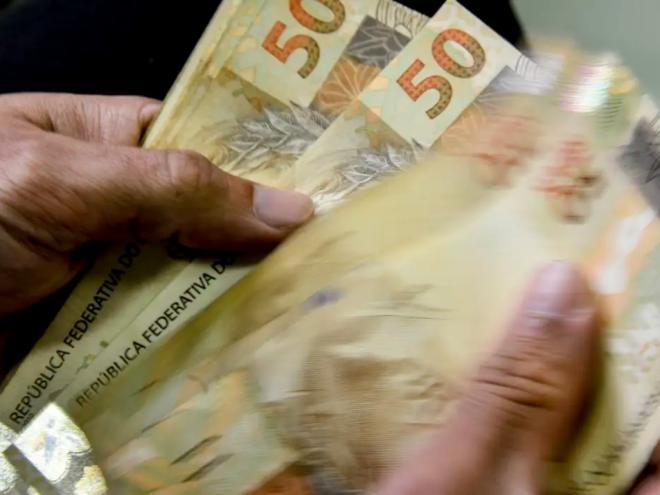 Cerca de 6,1 milhões de contribuintes receberão R$ 8,5 bilhões
