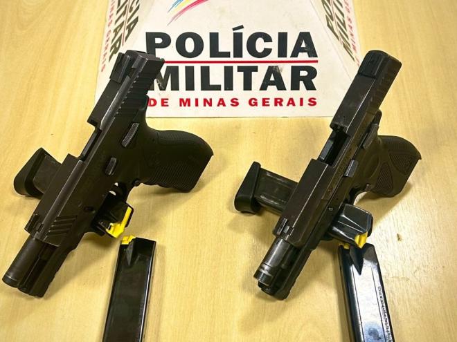 Armamento foi apreendido com dois homens que foram presos no fim da tarde de terça-feira em Ipatinga