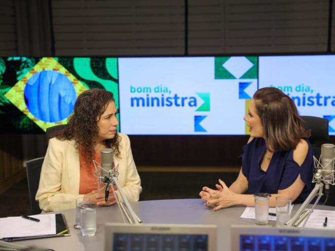 De acordo com Esther Dweck, ministra da Gestão e da Inovação, os aprovados devem começar a atuar no serviço público a partir de janeiro de 2025