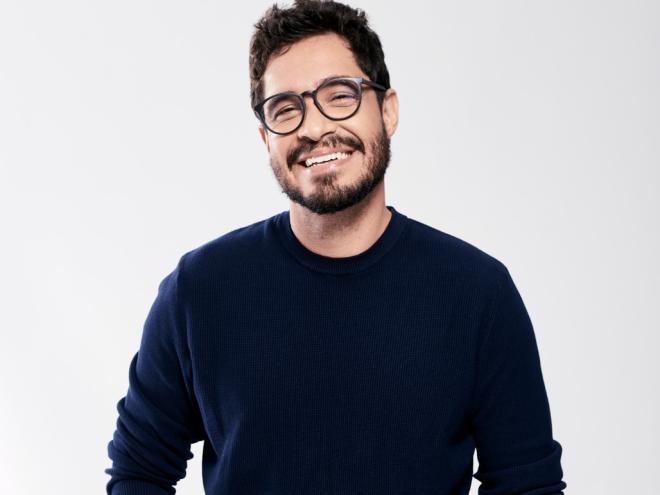 O comediante Diogo Almeida faz ''terapia coletiva''