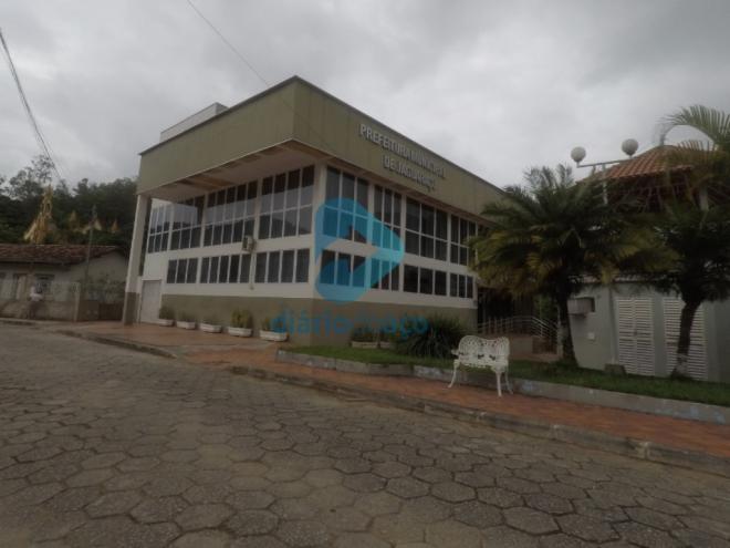 Conforme o MPE, que menciona a Lei da Ficha Limpa, o chefe do Executivo estaria inelegível, em razão de contas não aprovadas pelo TCU