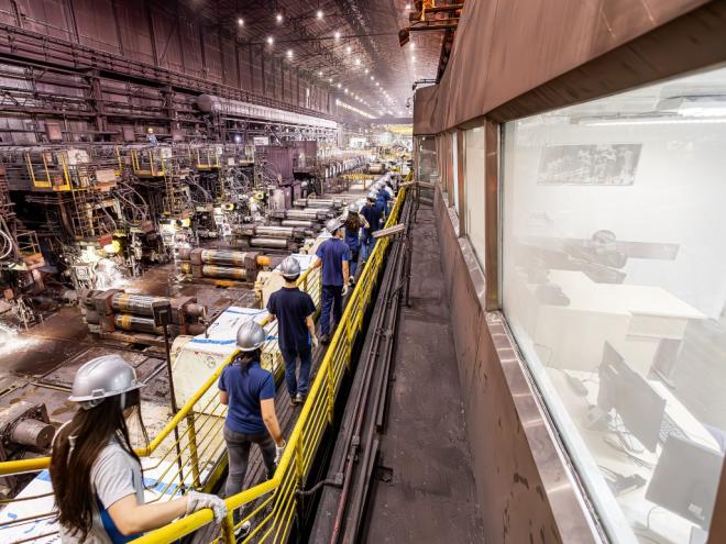 Jornada interativa explora a produção siderúrgica na fábrica