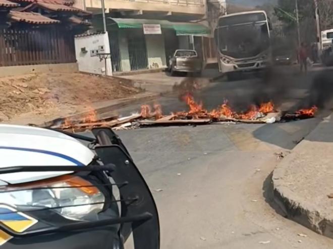 Após protesto contra a falta d?água em Fabriciano,  Copasa afirma que abastecimento será normalizado 