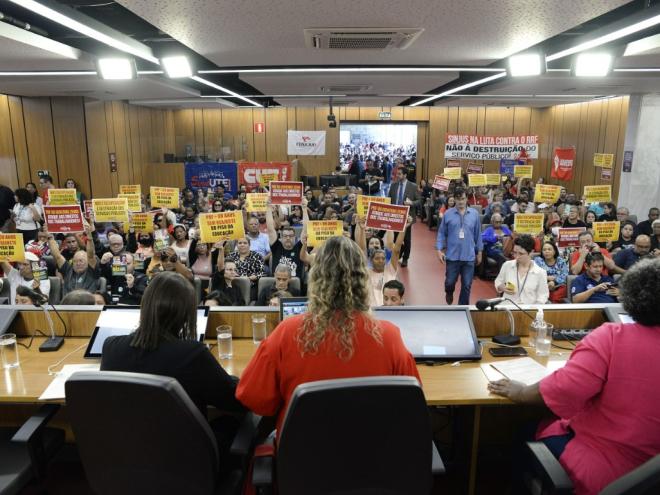 Representantes de servidores já estiveram reunidos na ALMG e fizeram alertas sobre a degradação dos serviços públicos com os efeitos do RRF