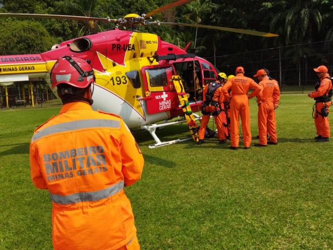 Após resgate, vítima foi encaminhada ao hospital 