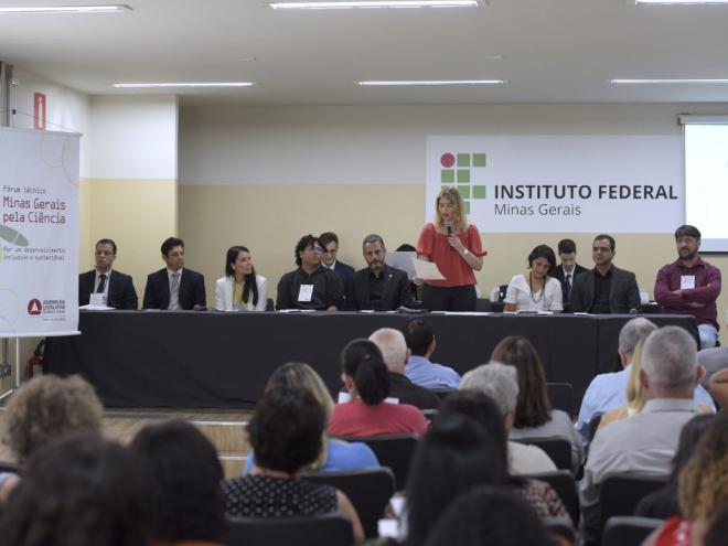 Encontro de Ipatinga sobre ciência contou com a participação de representantes de institutos federais e da educação básica