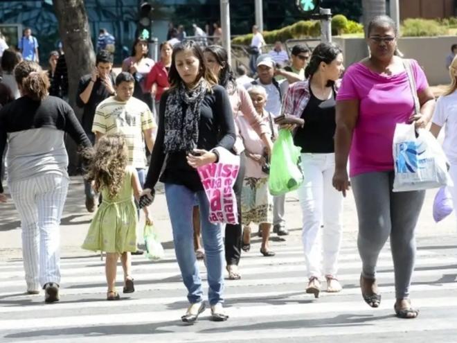Em conjunto, são 894 violações, entre elas, importunação, estupro, difamação, violência física e psíquica