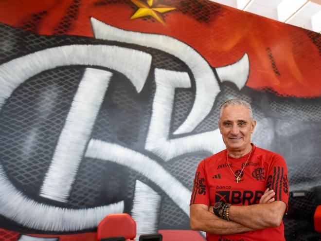 Tite foi demitido poucos dias depois da eliminação na Copa Libertadores