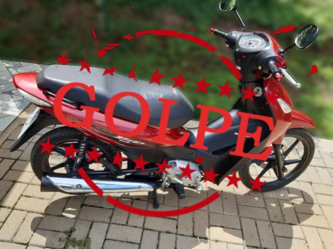 Mulher viu anuncio de venda de uma moto deste modelo, negociou com golpista e ficou no prejuizo 