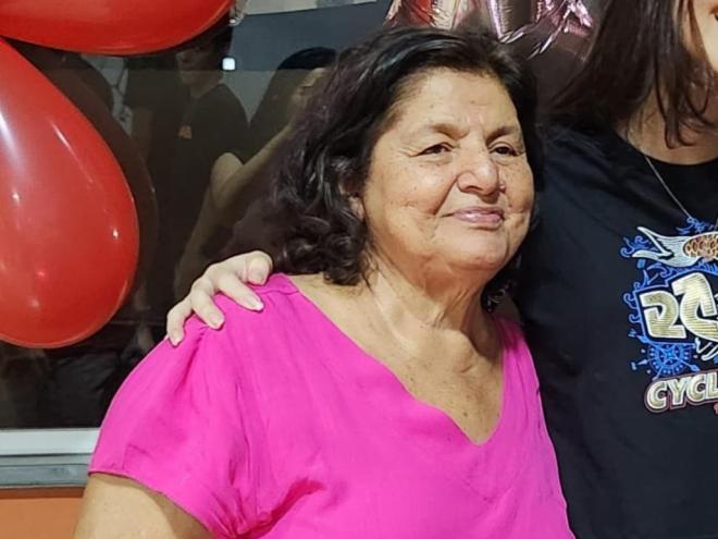 Marlene Ribeiro Campos, de 73 anos, ainda na infância dava aulas de costura
