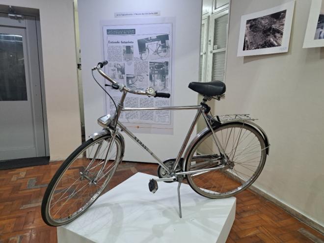 A comunidade foi convidada a fazer parte da exposição, com o empréstimo de objetos guardados em casa