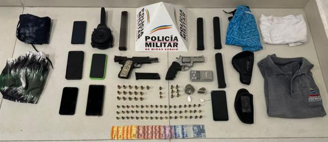 Buscas aos autores de atentado a tiros resultou na apreensão de farto armamento nas mãos de grupo criminoso no Vila Celeste