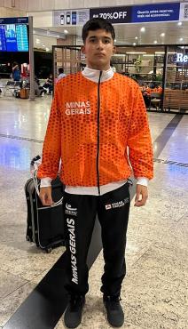 João Antônio D'Ávila tem 16 anos e conquistou vaga na competição ao vencer os Jogos Escolares de Minas Gerais