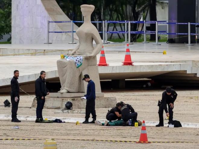 Corpo de Francisco Wanderly passou a noite de quinta para sexta-feira no local do atentado, por causa de explosivos em seu cinto 
