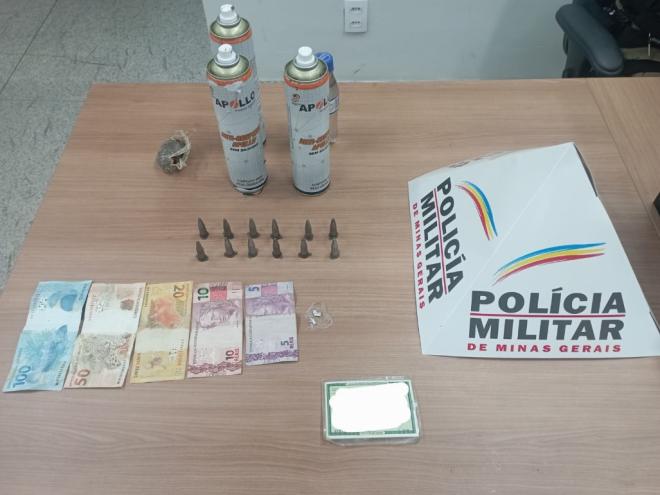 Materiais apreendidos pela PM