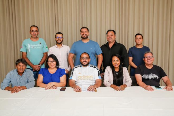 O grupo de eleitos reunido em torno de Adriano Alvarenga deverá confirmar sua eleição em 1º de janeiro