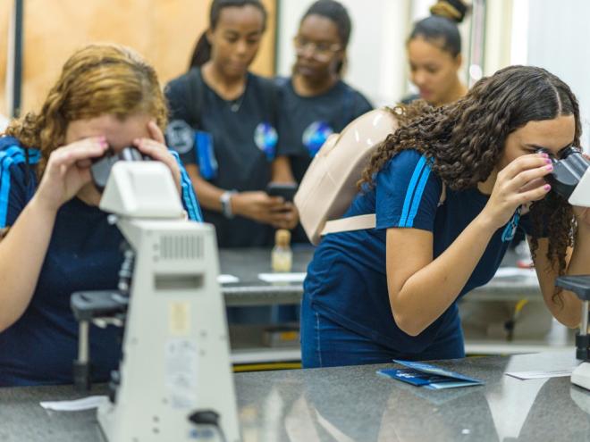 O benefício é válido para todos os cursos de graduação do Unileste, exceto Odontologia