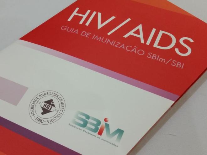 Boletim Epidemiológico sobre HIV/AIDS do Ministério da Saúde, entre 2011 e 2021, o número de idosos que testaram positivo para o vírus quadruplicou