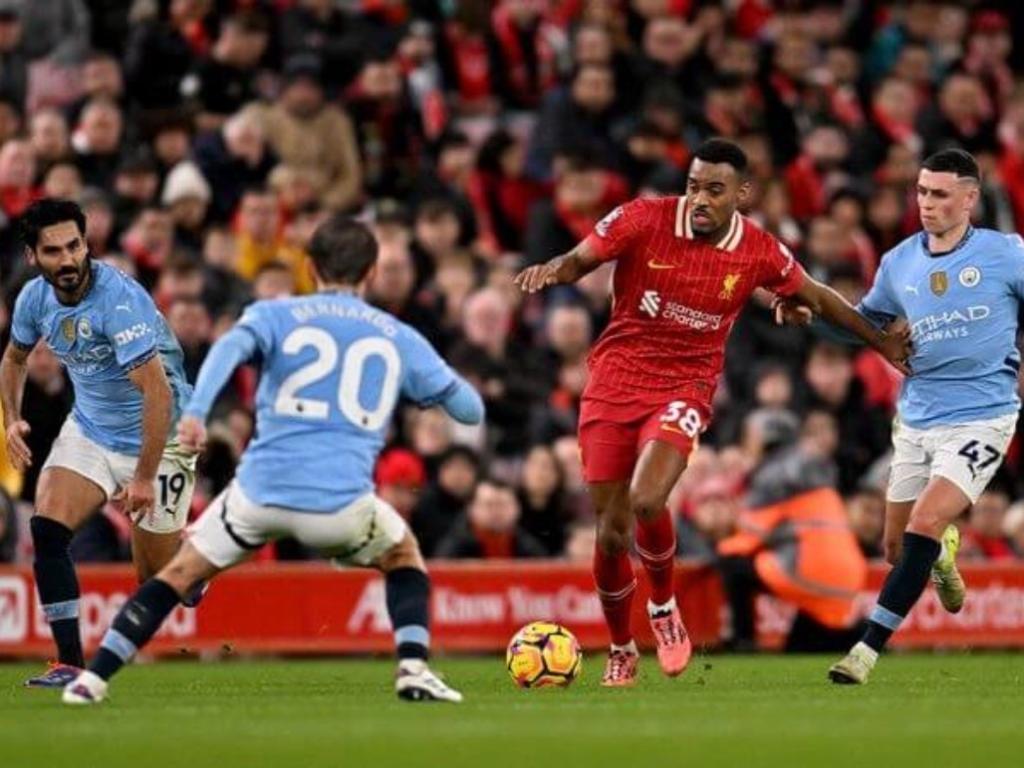 Lance decisivo da Premier League entre Liverpool e Manchester City (Imagem por L.F.C)