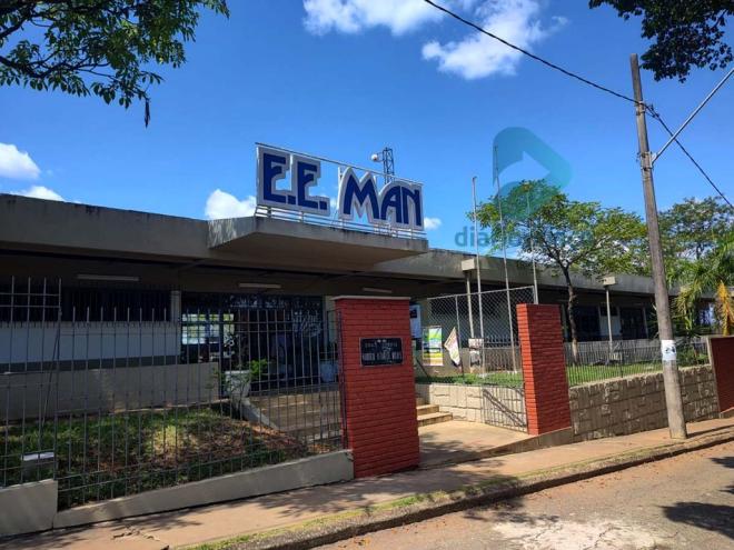 Professora que acionou a direção por causa de estudante que matava aula acabou alvo da violência da menor de idade